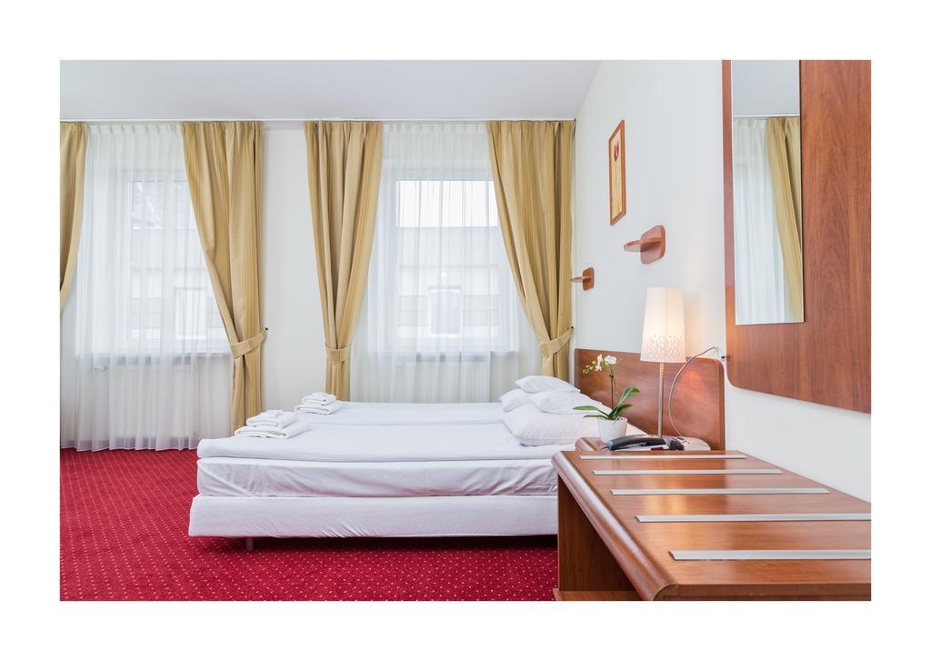 Hotel Colibra وارسو الغرفة الصورة