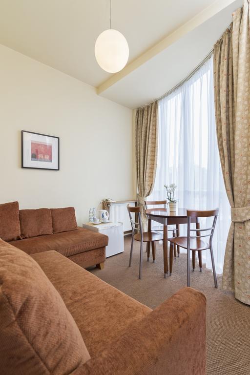 Hotel Colibra وارسو المظهر الخارجي الصورة